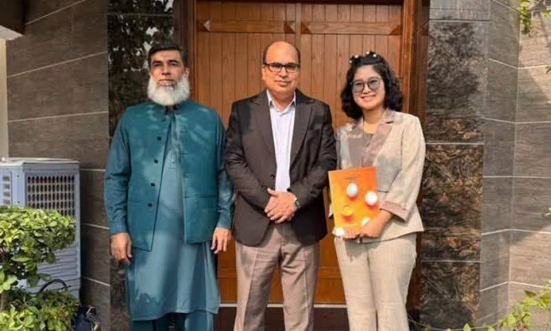 پاکستان کا پولٹری سیکٹر خسارے میں کیوں؟ انڈوں کی قیمتوں میں کمی کی وجوہات